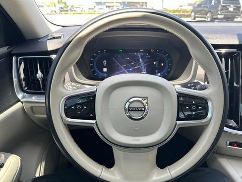 Used 2023 Volvo S60 B5 Core AWD/4WD image 11
