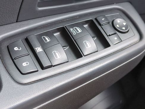 Used 2012 Jeep Liberty Sport AWD/4WD image 28