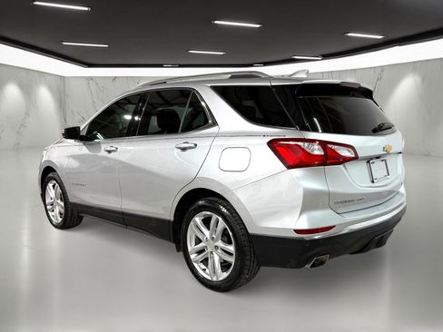 Used 2020 Chevrolet Equinox Premier image 3