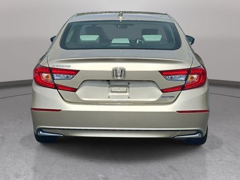 Used 2019 Honda Accord EX image 6