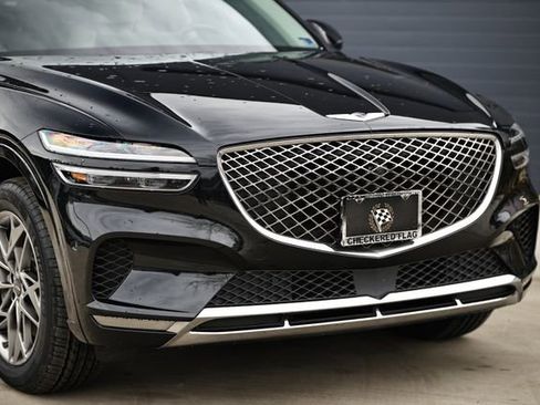 Used 2023 Genesis GV70 2.5T w/ Advanced Package image 2