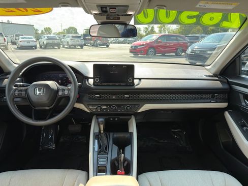 Used 2024 Honda Accord EX image 27