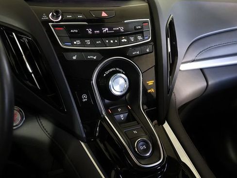 Used 2024 Acura RDX SH-AWD image 19