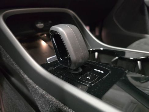 Certified 2023 Volvo C40 P8 Recharge Ultimate w/ Protection Package Premier image 35