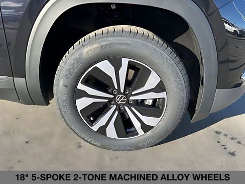 New 2026 Volkswagen Atlas Cross Sport SE image 13
