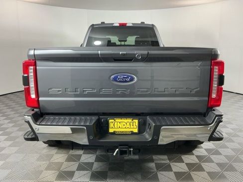Used 2025 Ford F450 Lariat w/ FX4 Off-Road Package AWD/4WD image 5