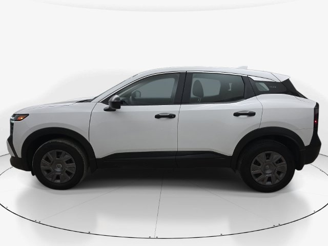 Used 2025 Nissan Kicks S FWD image 9