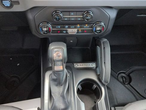 Used 2024 Ford Bronco Big Bend AWD/4WD image 19