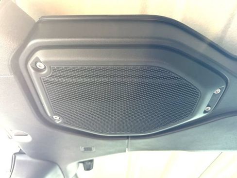 Used 2018 Jeep Wrangler Unlimited Sahara AWD/4WD image 25
