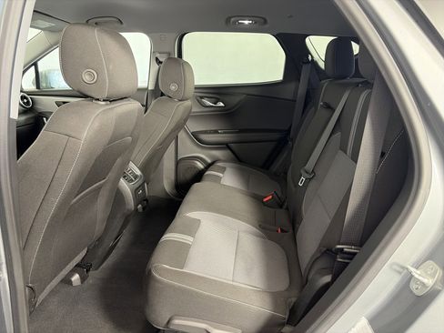 Used 2025 Chevrolet Blazer LT image 7