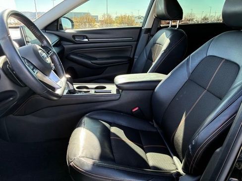 Certified 2021 Nissan Altima 2.5 SR image 11