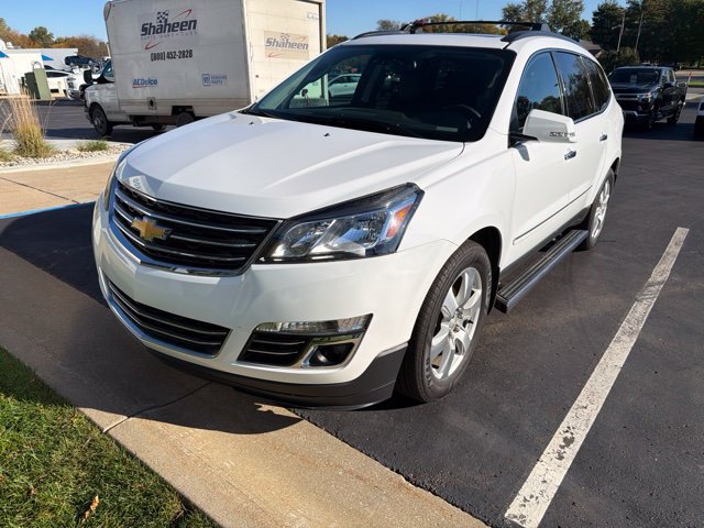 Used 2017 Chevrolet Traverse Premier w/ LPO, 'HIT The Road' Package AWD/4WD image 6