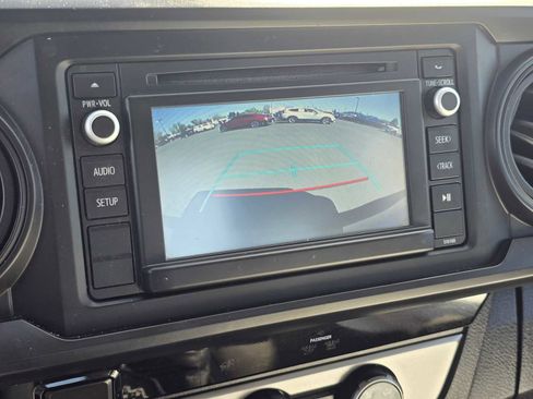 Used 2017 Toyota Tacoma SR RWD image 33