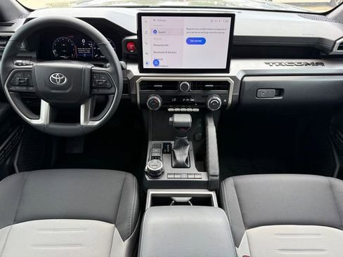 Used 2024 Toyota Tacoma TRD Off-Road AWD/4WD image 23