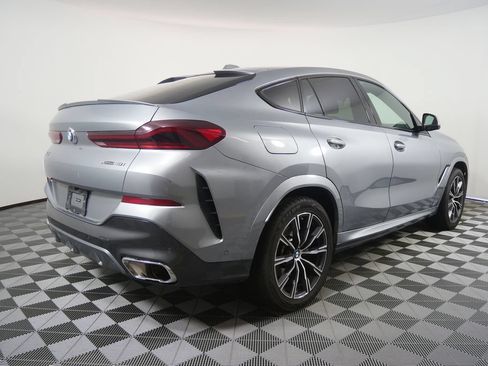 Used 2025 BMW X6 xDrive40i AWD/4WD image 3