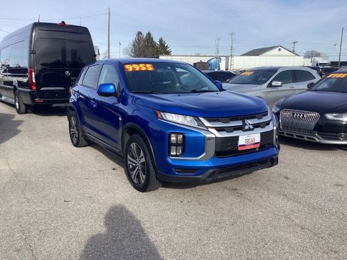 Used 2020 Mitsubishi Outlander Sport ES image 2