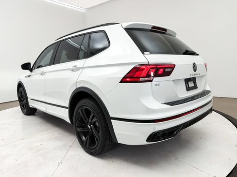 Used 2023 Volkswagen Tiguan SE R-Line FWD image 14