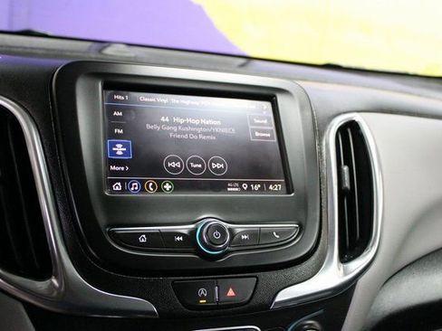 Used 2022 Chevrolet Equinox LS image 16