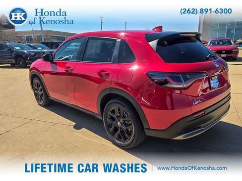 Used 2025 Honda HR-V Sport image 3