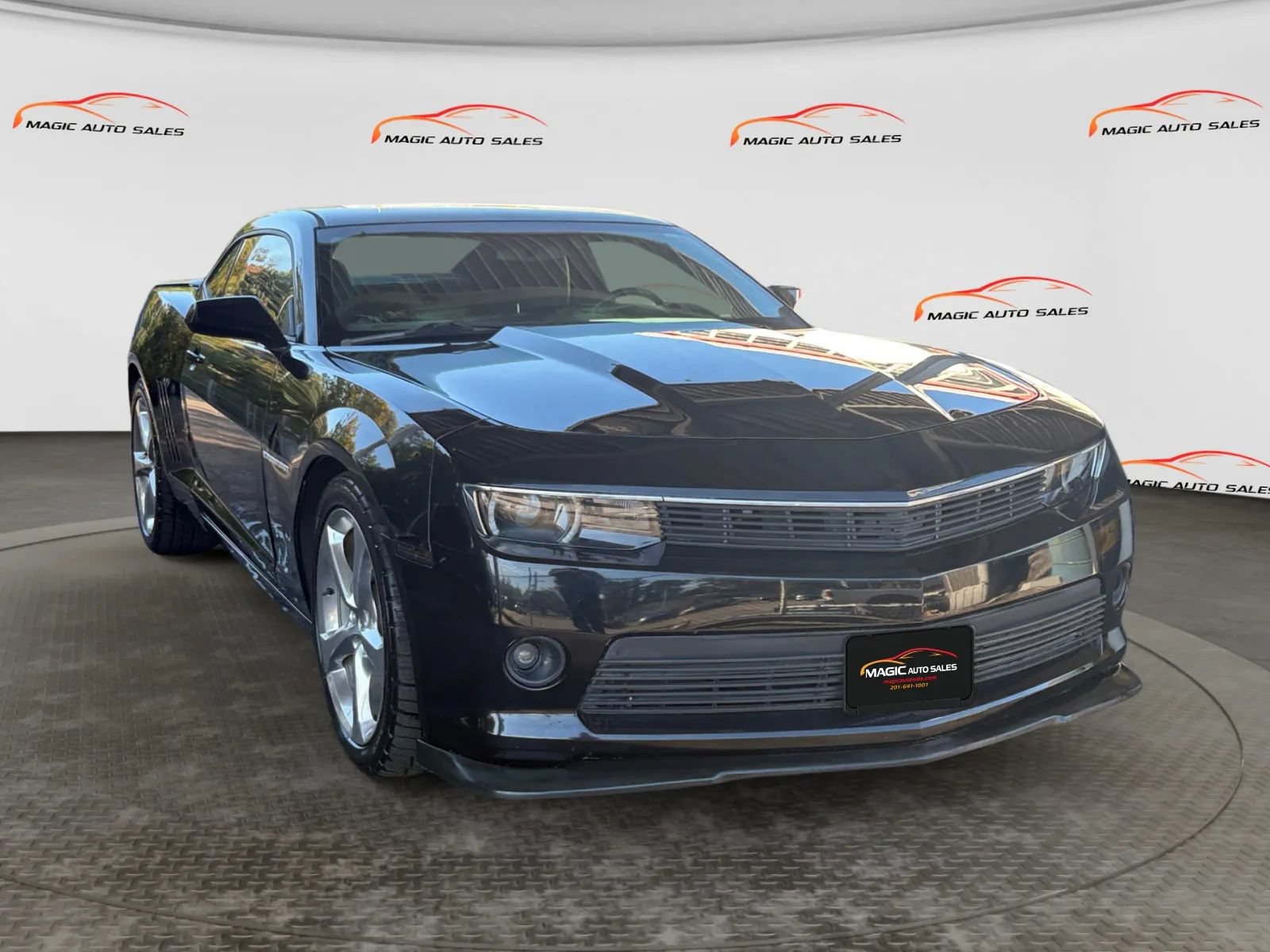 Used 2014 Chevrolet Camaro LT w/ RS Package RWD image 5
