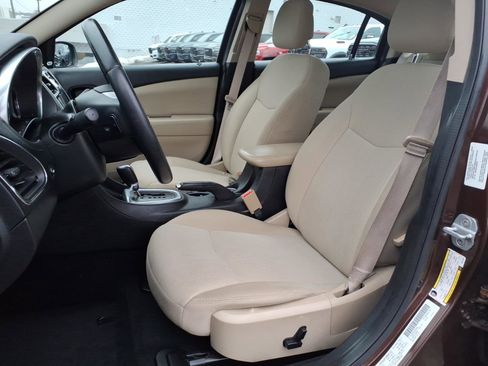 Used 2013 Chrysler 200 Limited w/ Sun/Sound Group image 8