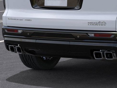 New 2026 Chevrolet Traverse High Country AWD/4WD image 16