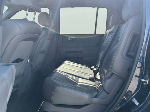 Used 2015 Honda Pilot Touring image 25