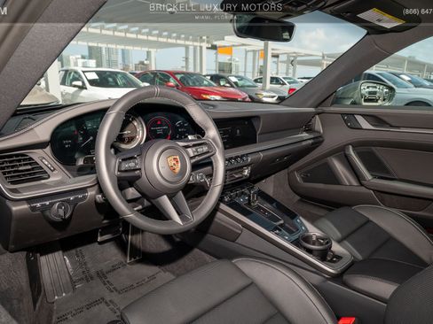 Used 2024 Porsche 911 Carrera S image 7