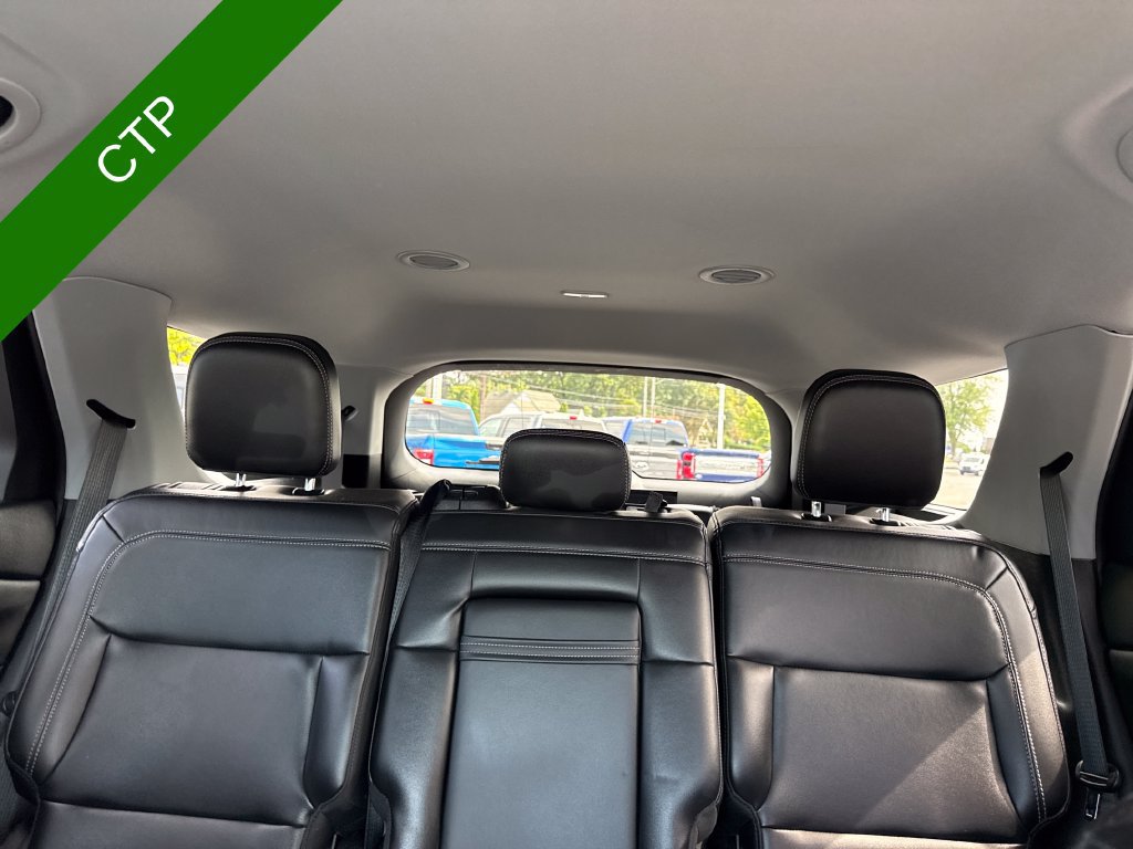 Used 2023 Ford Explorer XLT w/ Equipment Group 202A AWD/4WD image 32