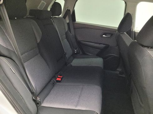 Used 2023 Nissan Rogue SV FWD image 19