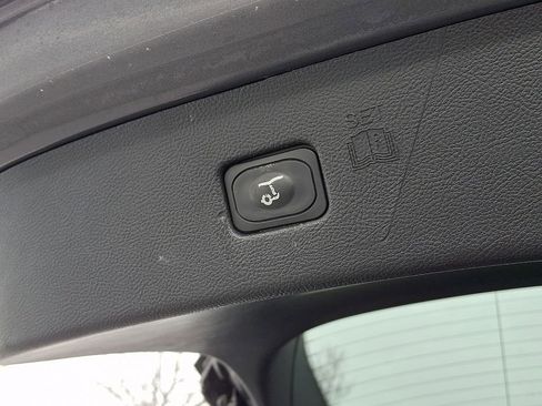 Used 2024 Ford Edge Titanium image 31