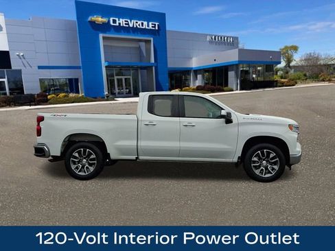 Used 2025 Chevrolet Silverado 1500 LT image 10