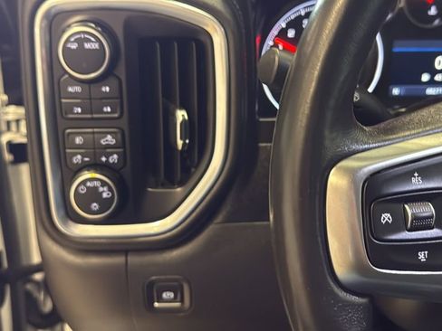 Used 2021 Chevrolet Silverado 1500 RST image 33