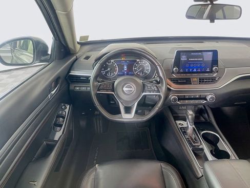 Used 2023 Nissan Altima 2.5 SR FWD image 21