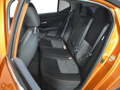 Used 2021 Nissan Sentra SR FWD image 27