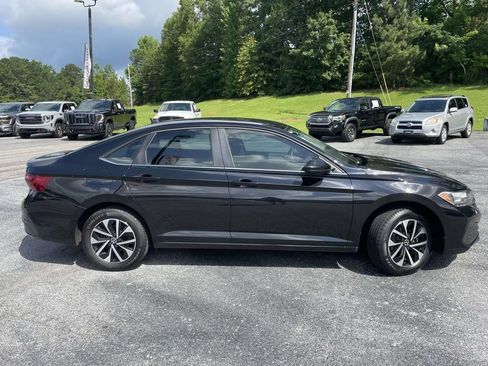 Used 2022 Volkswagen Jetta S FWD image 2