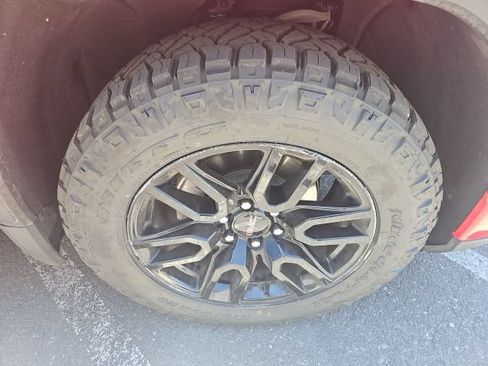 Used 2023 GMC Sierra 1500 Elevation w/ Preferred Package AWD/4WD image 18
