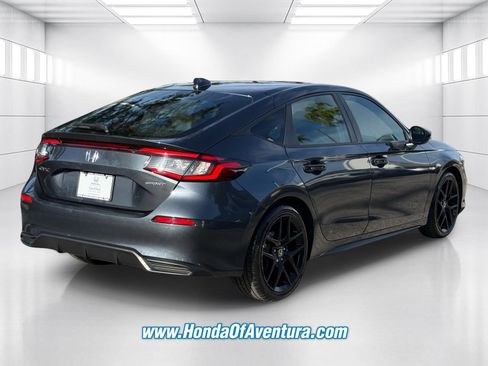 Certified 2025 Honda Civic Sport image 5
