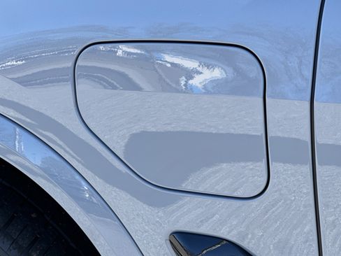 New 2026 BMW X5 xDrive50e w/ M Sport Package image 39