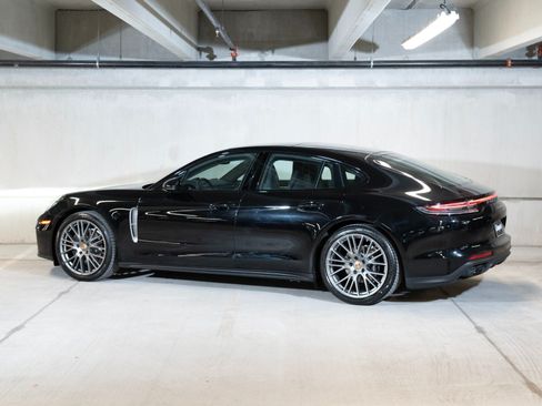 Certified 2023 Porsche Panamera 4 Platinum Edition AWD/4WD image 3