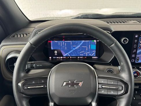 Used 2024 Chevrolet Colorado ZR2 w/ ZR2 Convenience Package III image 33