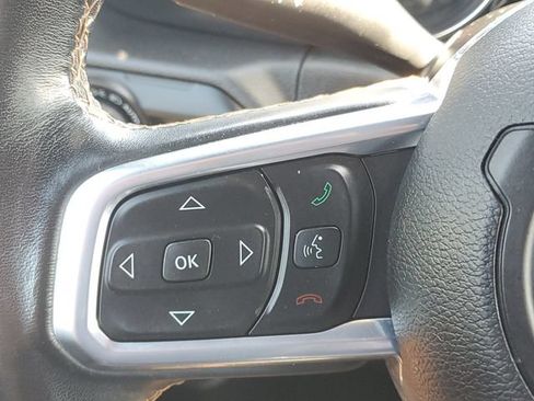 Used 2021 Jeep Wrangler Unlimited Sahara AWD/4WD image 22