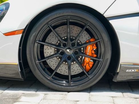 Used 2019 McLaren 600LT RWD image 13