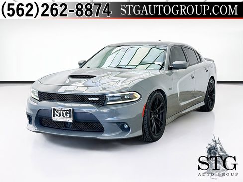 Used 2017 Dodge Charger R/T image 1