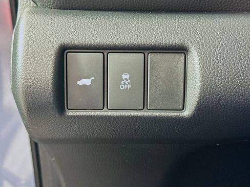 Certified 2025 Honda Pilot Touring image 10