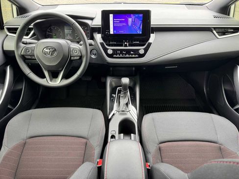 Used 2025 Toyota Corolla SE AWD/4WD image 17
