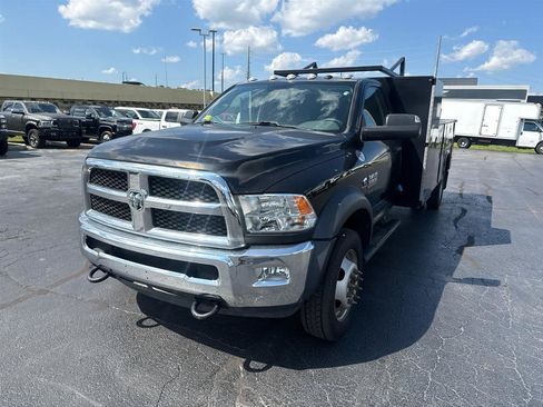 Used 2018 RAM 5500 Tradesman w/ Power & Remote Entry Group RWD image 4