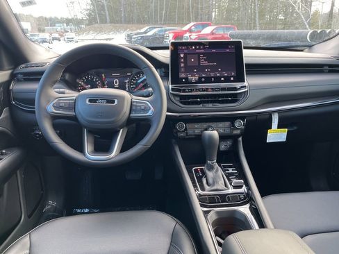 New 2026 Jeep Compass Limited image 17