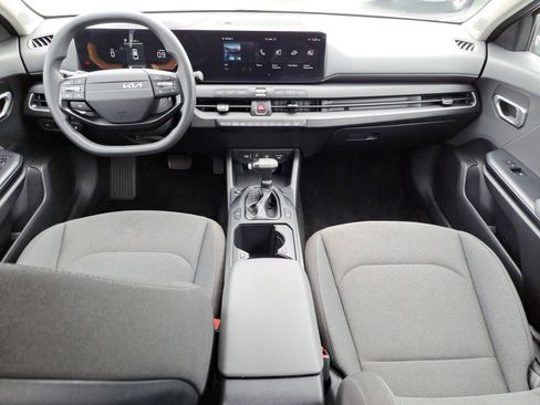 Used 2025 Kia K4 LXS FWD image 11