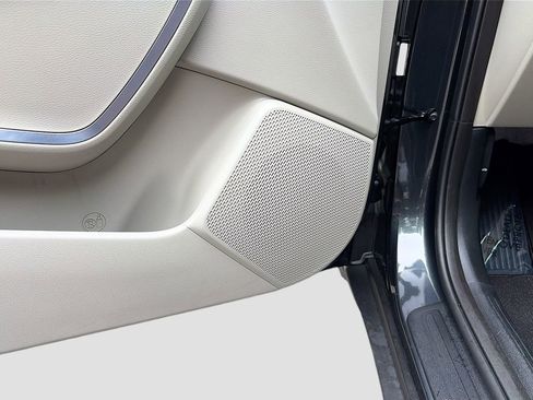 Used 2025 Kia Soul EX FWD image 19